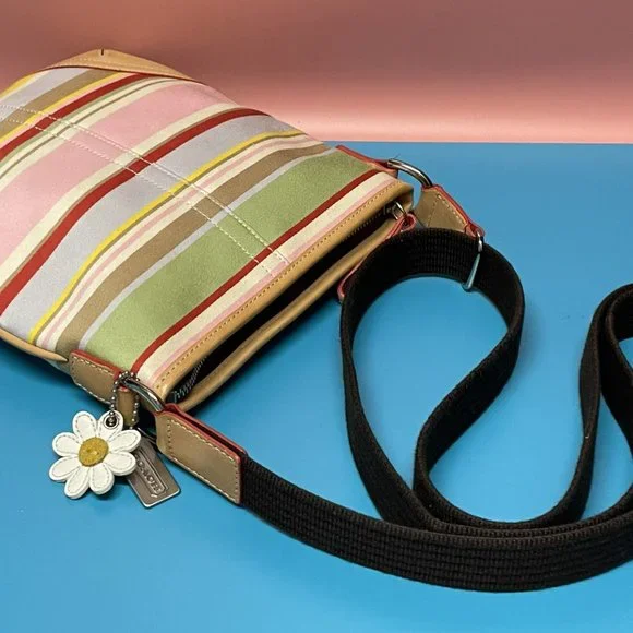 COACH Crossbody Multicolor Canvas Brown Leather Striped Daisy *EUC* SO PRETTY!! - Picture 3 of 11